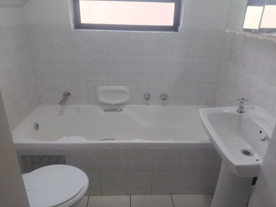 To Let 2 Bedroom Property for Rent in Vaalpark Free State